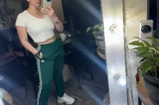 Sexy Sensual BrunetteBeauty down for hookup - Image 4